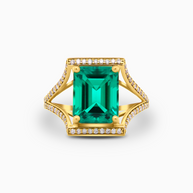 Regal Green Emerald-Cut Ring in 18K Yellow Gold