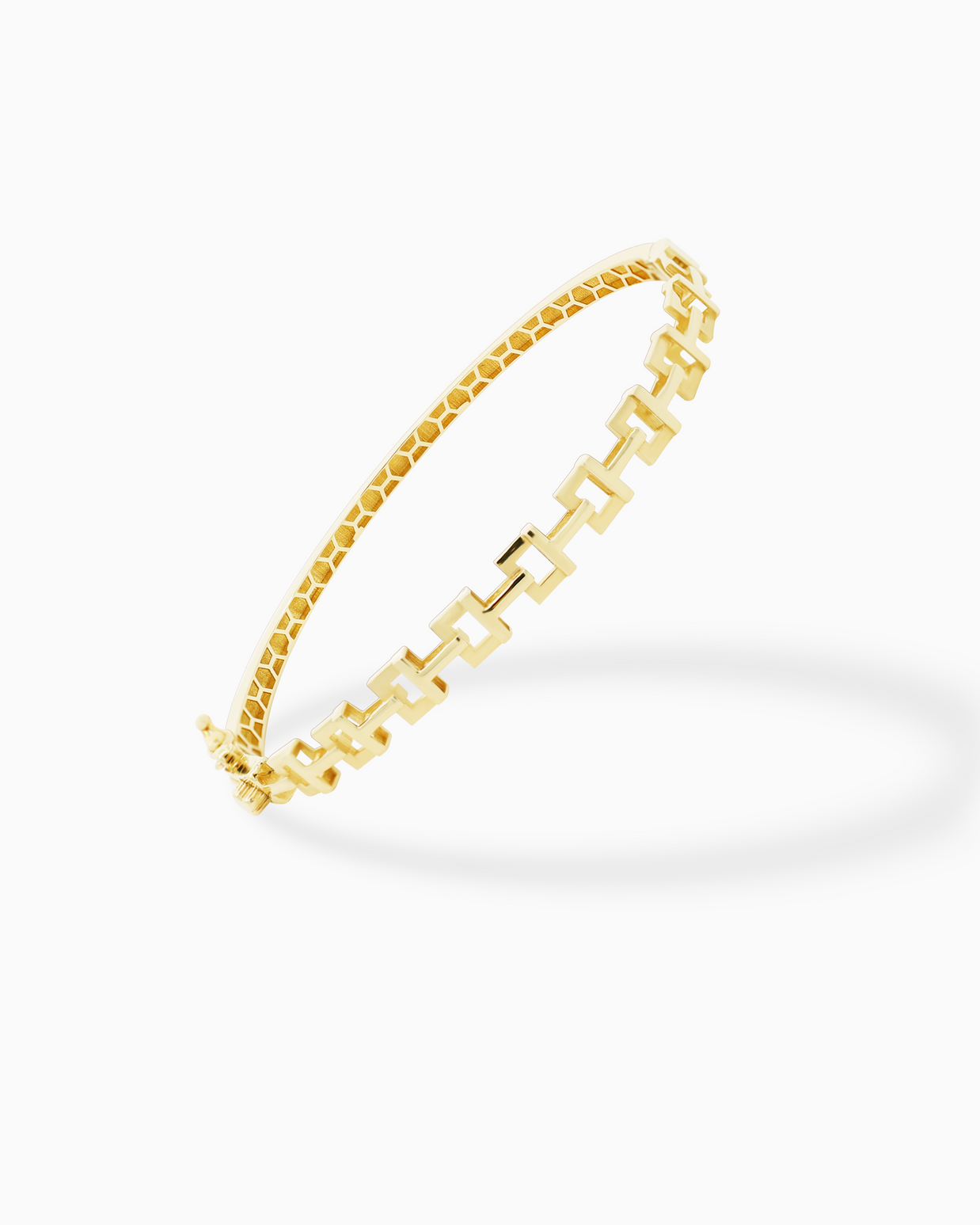 18K Gold Bangle – 7.40g.