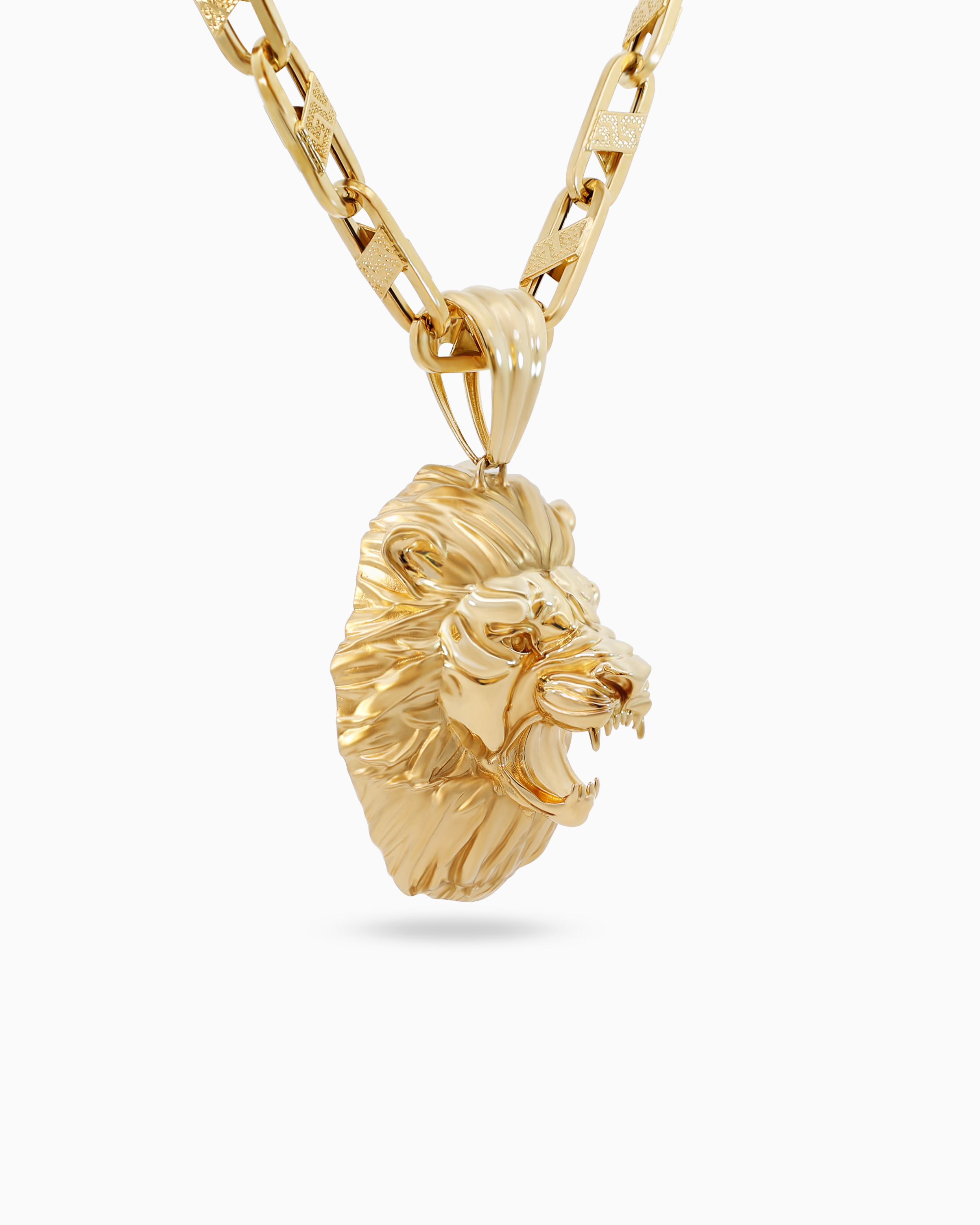18K Gold Pendant – 13.70g.