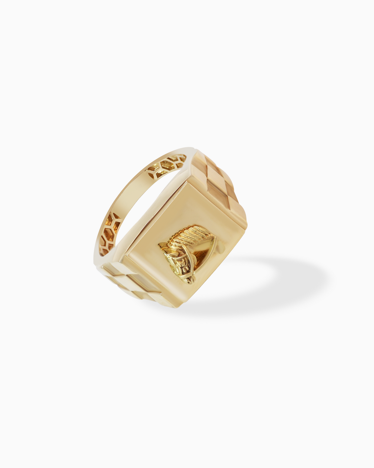 18K Yellow Gold Men’s Ring – 6.20g.