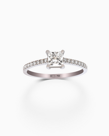 18K White Gold Round & Princess Lab-Grown Diamond Ring – 0.60ct.