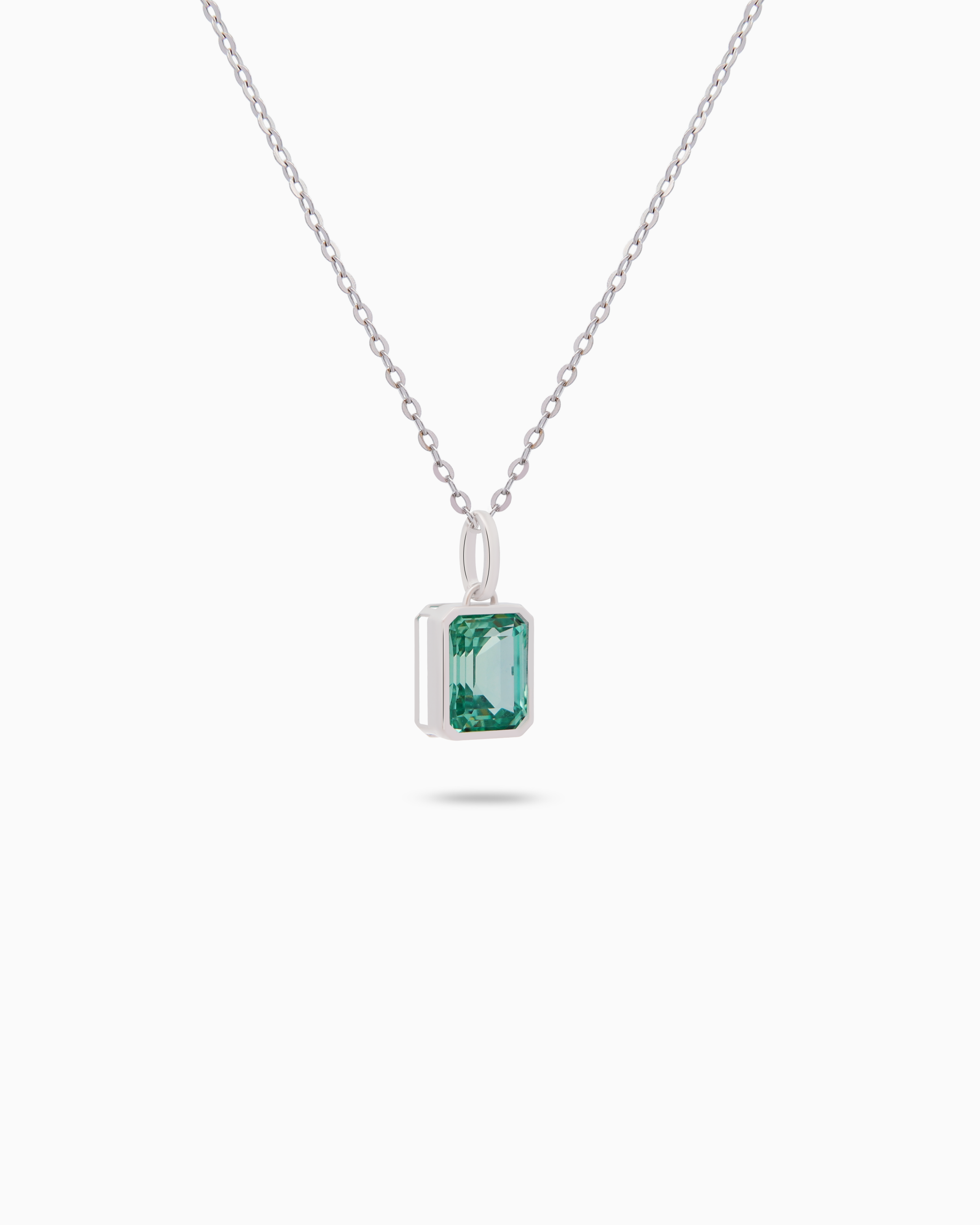 18K Gold Lab-Grown Gemstone Pendant – 4.40ct.