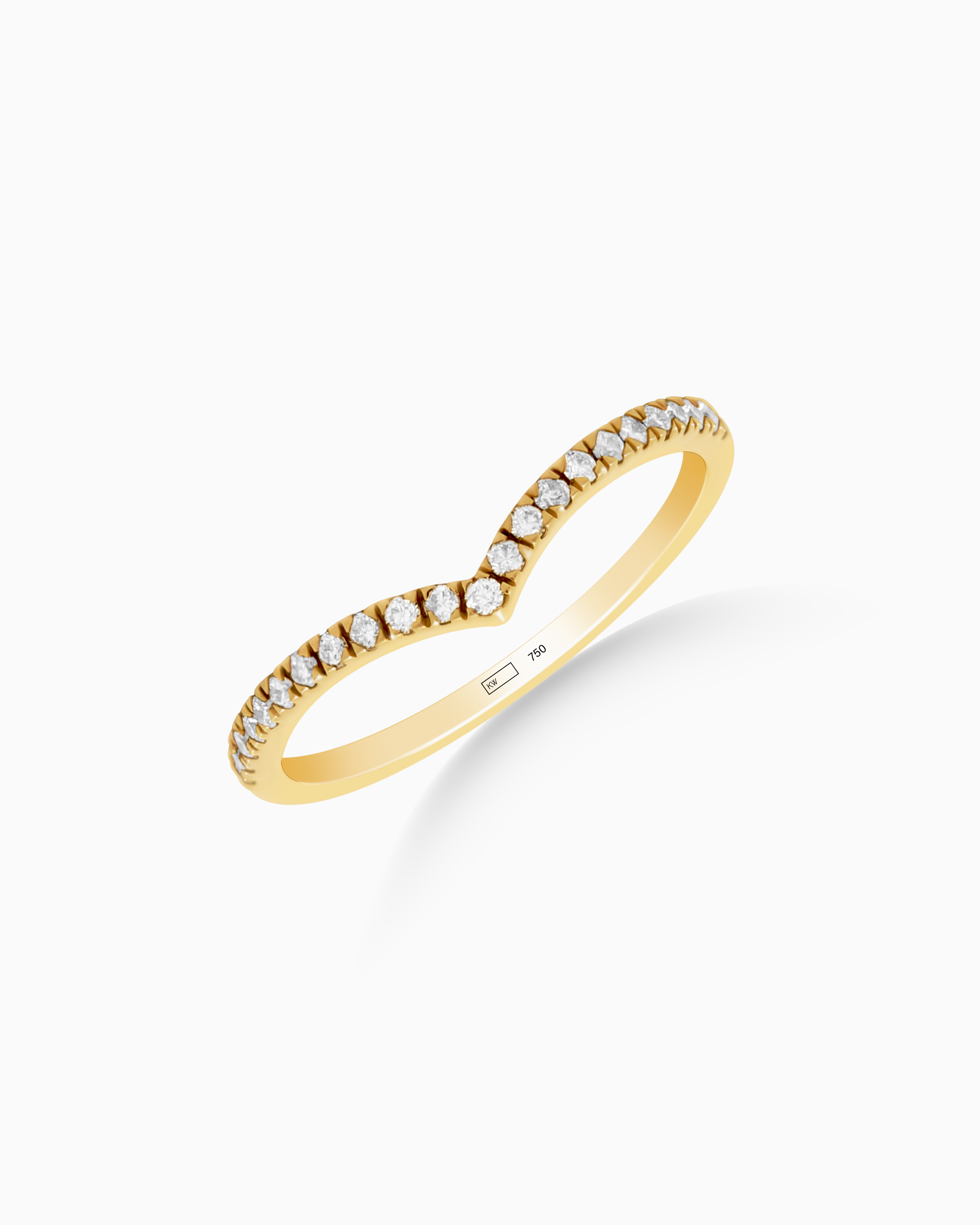 18K Gold Round Brilliant Diamond Delicate Pavé Chevron Band