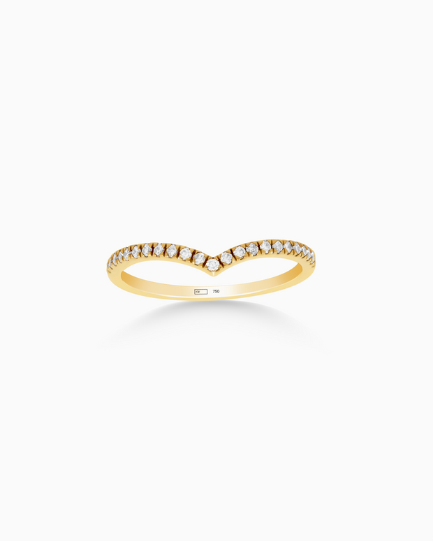 18K Gold Round Brilliant Diamond Delicate Pavé Chevron Band