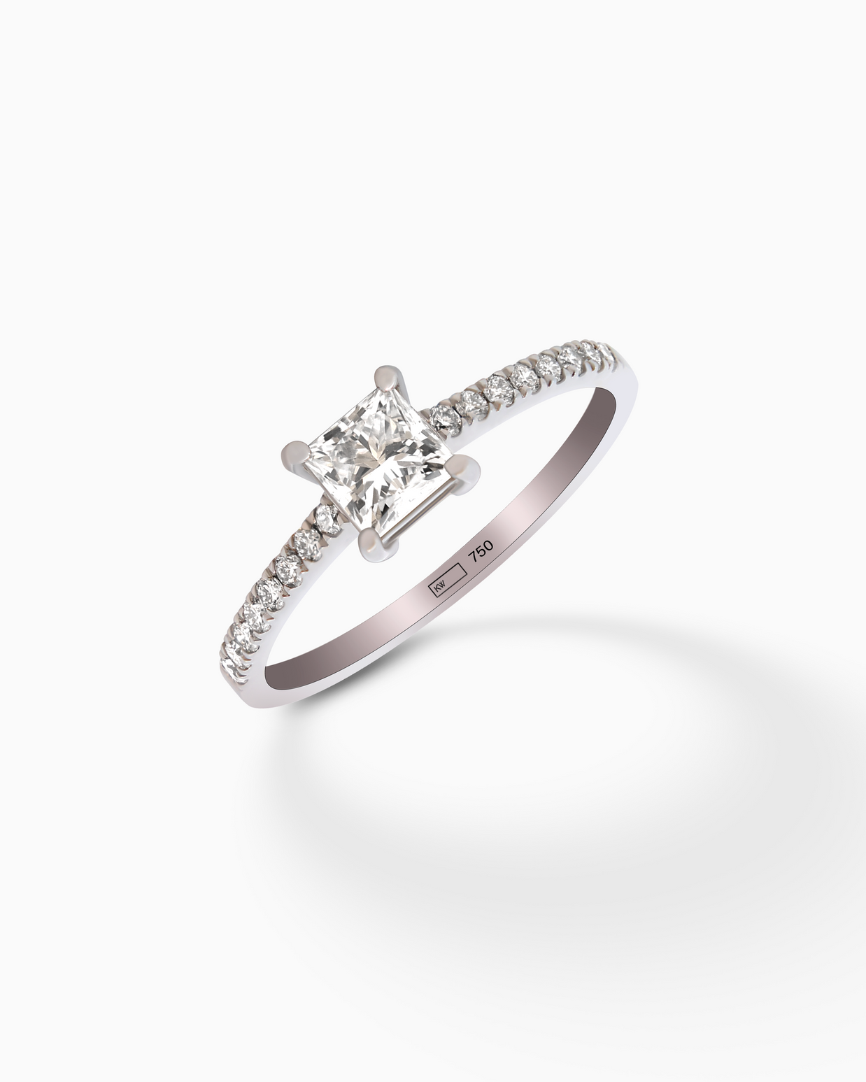 18K White Gold Round & Princess Lab-Grown Diamond Ring – 0.60ct.