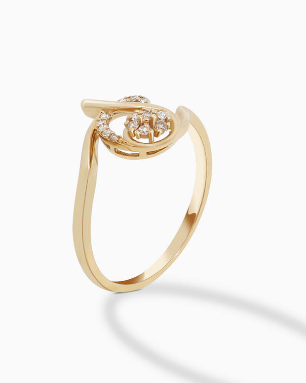 18K Gold Round Brilliant Diamond Delicate Solitaire Ring