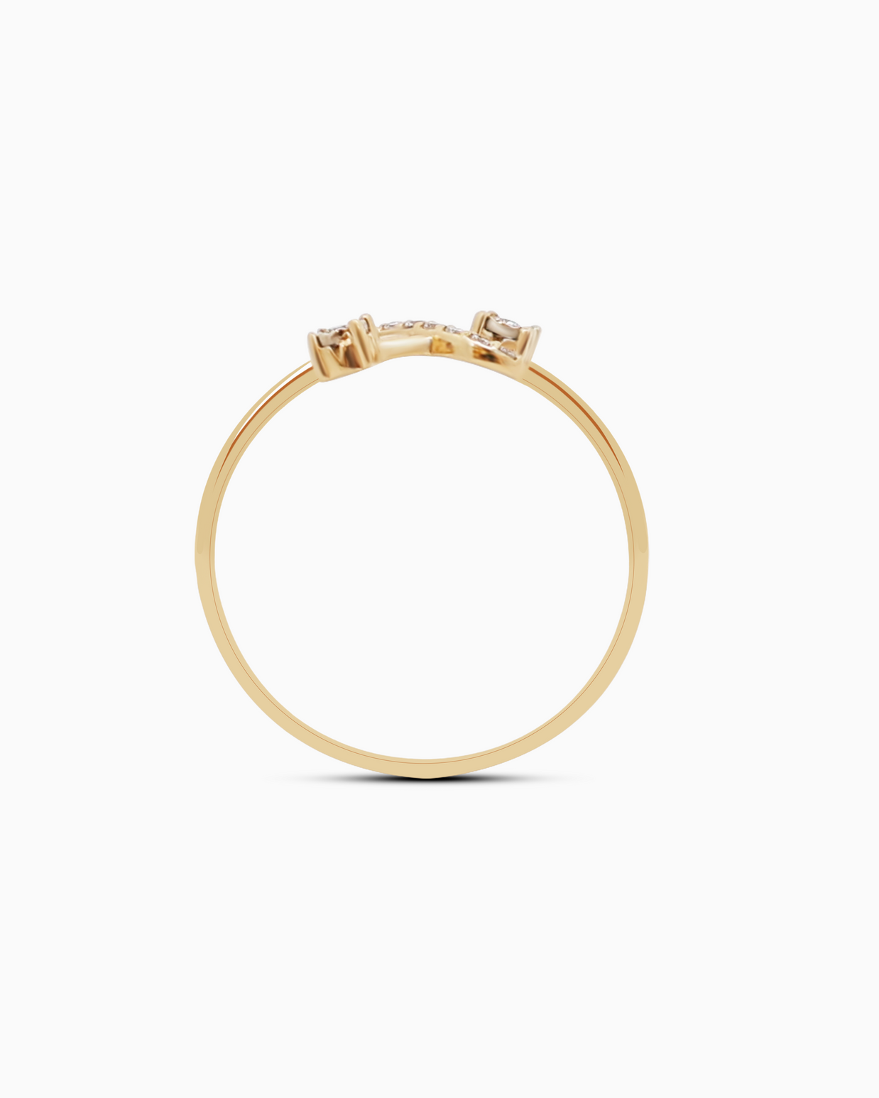 18K Gold Round Brilliant Diamond Dainty Solitaire Ring
