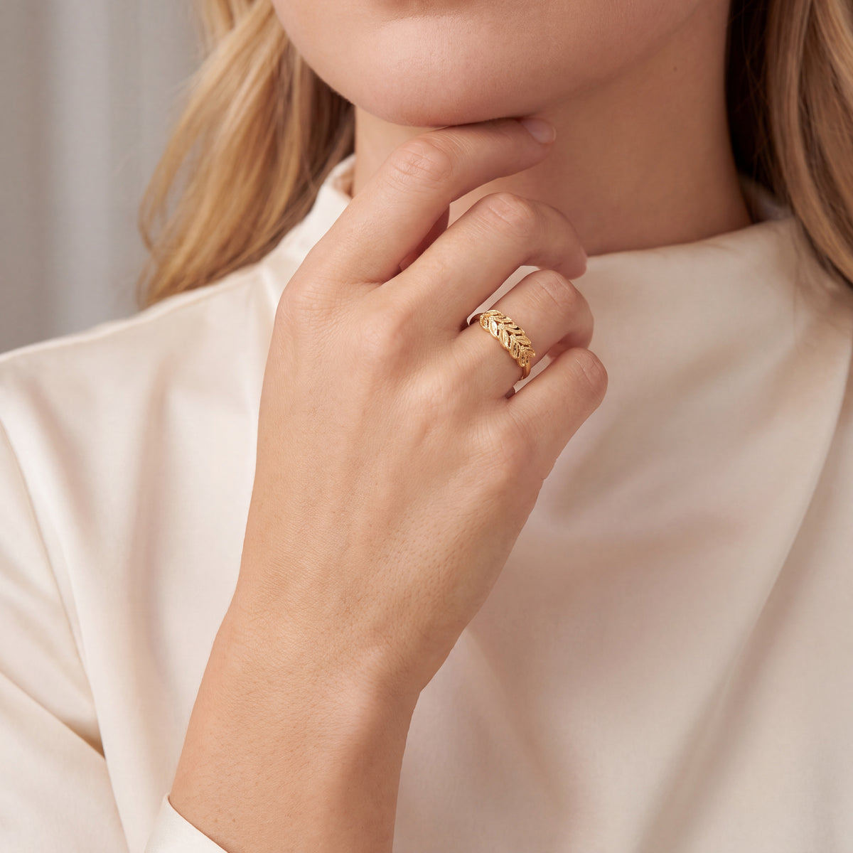 Yellow Gold Leaf Motif Band Ring