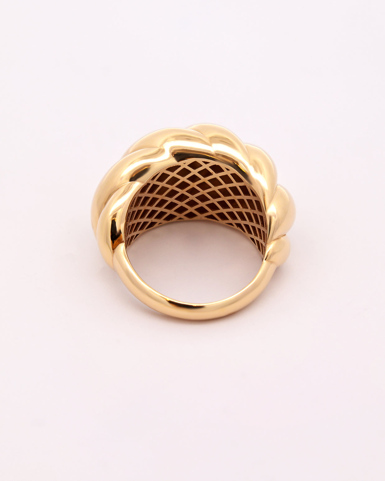 18K Gold Twisted Dome Ring – 5.50g.