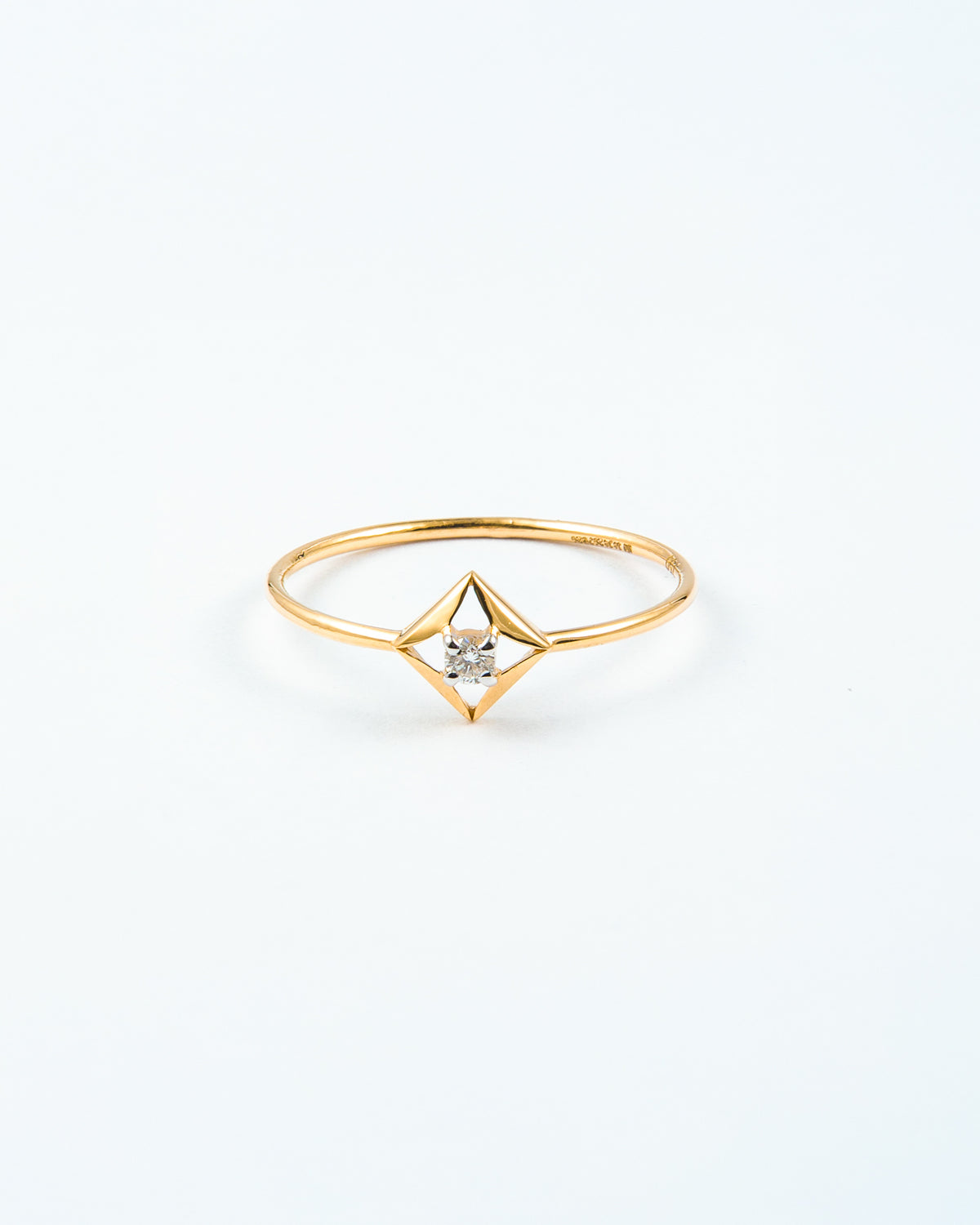 Elara Solitaire Diamond Ring