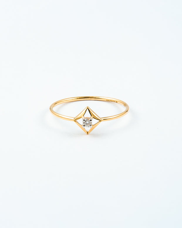 Elara Solitaire Diamond Ring