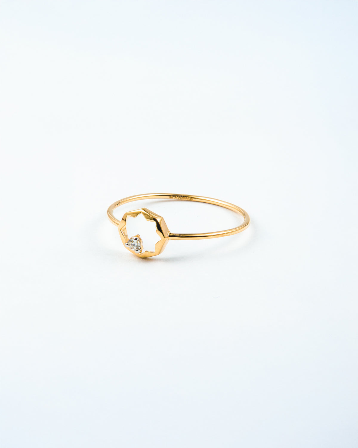 Zephyr Diamond Ring