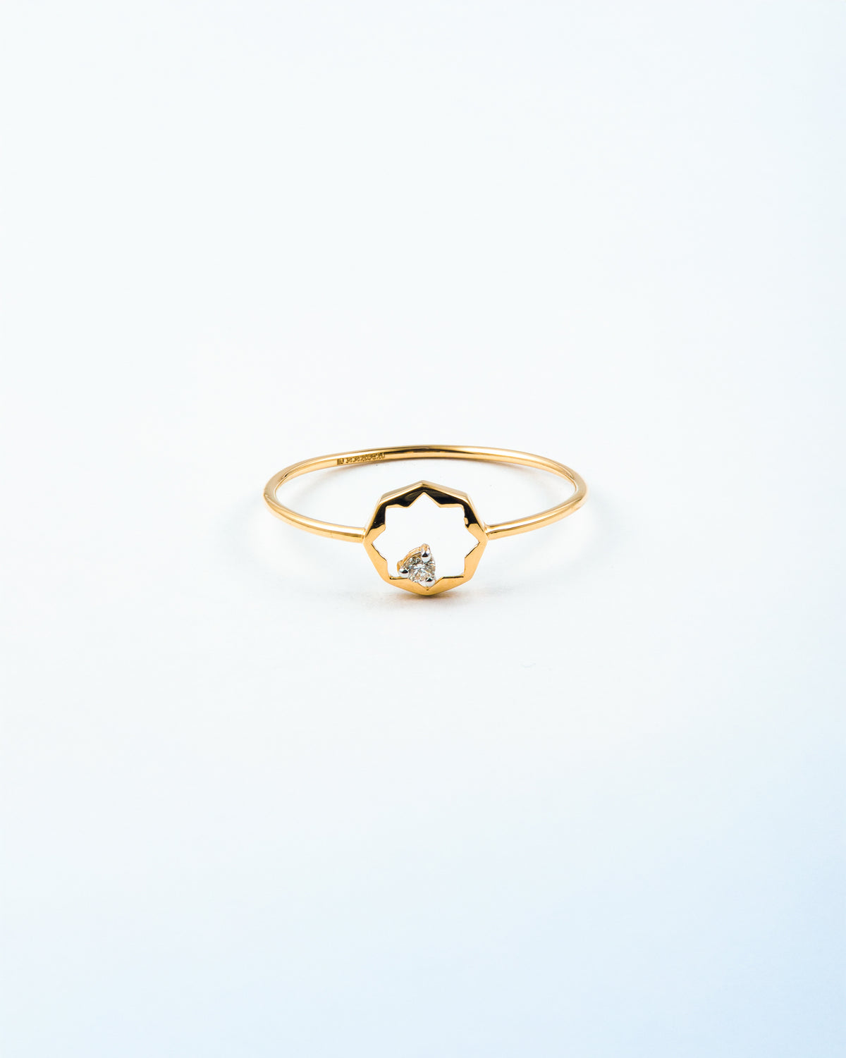 Zephyr Diamond Ring