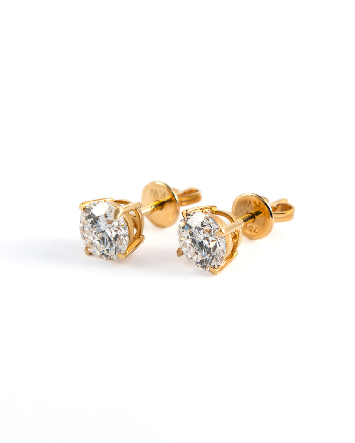 Classic Round Brilliant Lab-Grown Diamond Stud Earrings