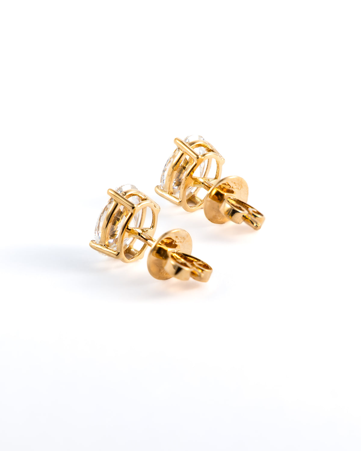 Classic Oval Brilliant Lab-Grown Diamond Stud Earrings