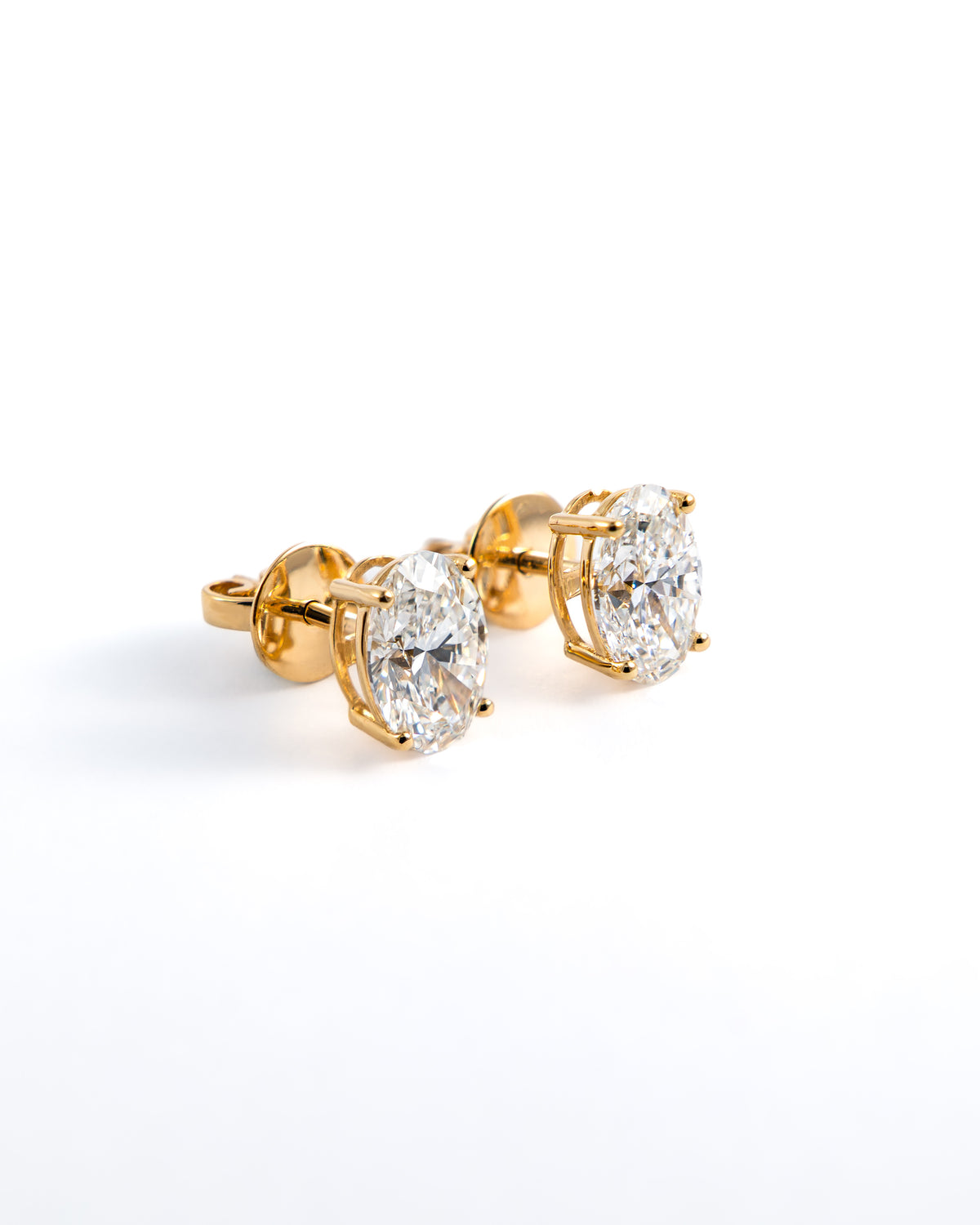Classic Oval Brilliant Lab-Grown Diamond Stud Earrings