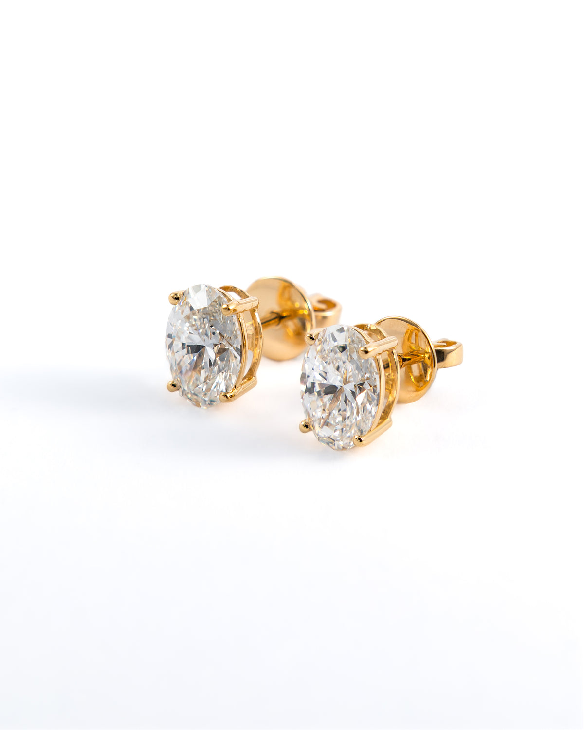 Classic Oval Brilliant Lab-Grown Diamond Stud Earrings