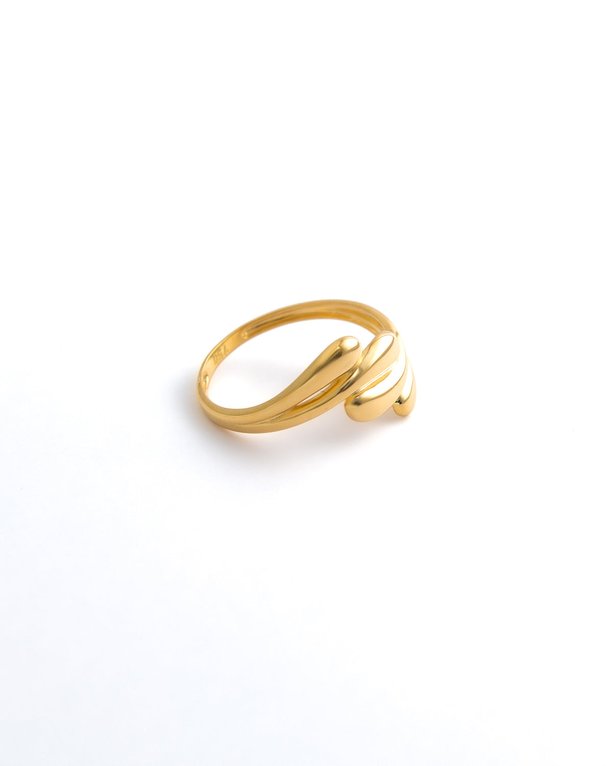 Sculptural Teardrop Statement Ring in 18K Yellow Gold