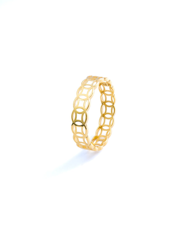 Lucky Link 18K Yellow Gold Openwork Ring