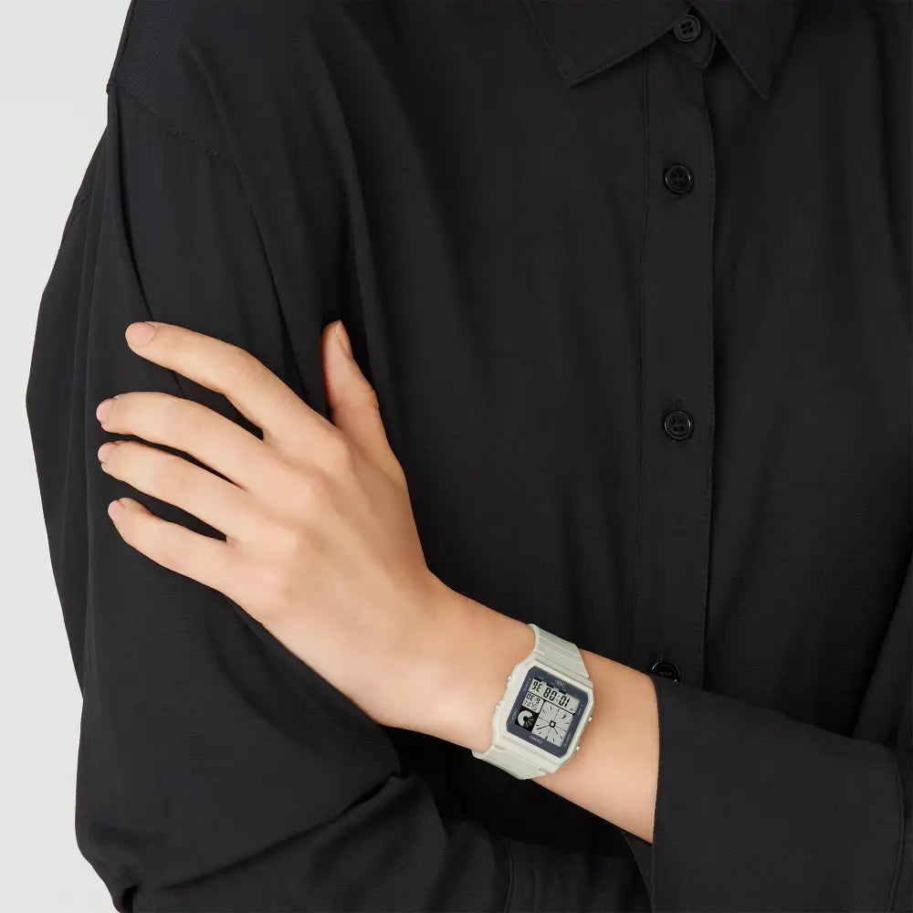 Casio Youth Digital LF-20W-8ADF Unisex Watch