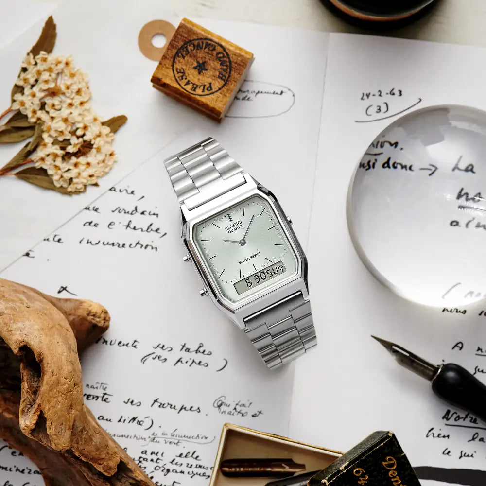 Casio Vintage Analog-Digital AQ-230A-7AMQYDF Silver Dial 29.8mm Stainless Steel Unisex Watch
