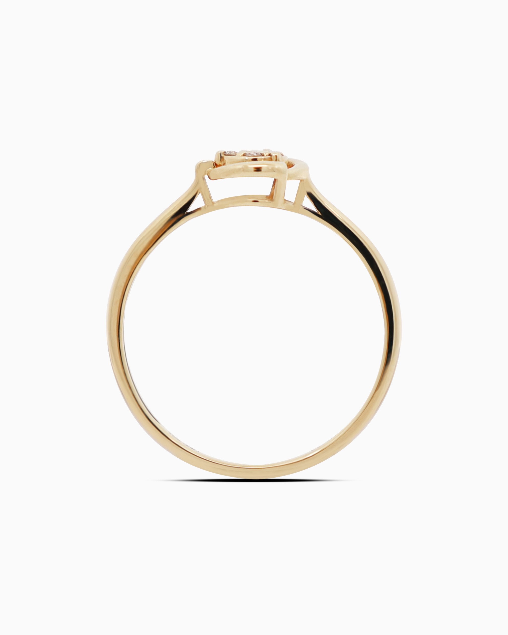 18K Gold Round Brilliant Diamond Graceful Solitaire Ring