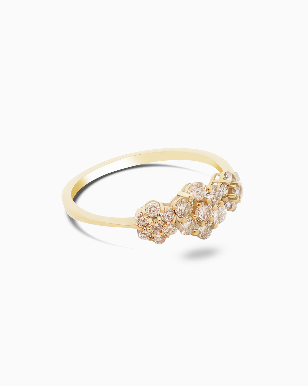 18K Gold Round Brilliant Diamond Bold Solitaire Ring