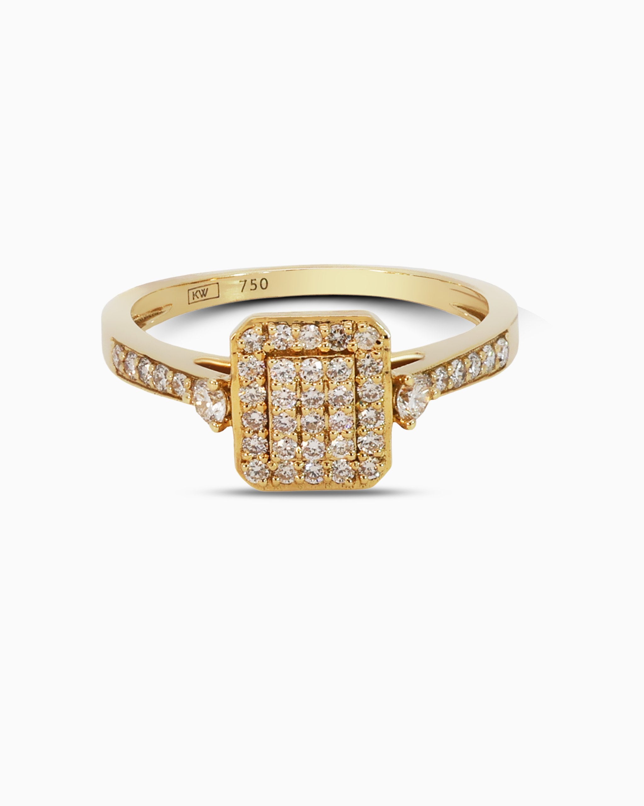 18K Gold Round Brilliant Diamond Bold Solitaire Ring