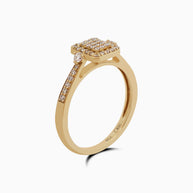 18K Gold Round Brilliant Diamond Bold Solitaire Ring
