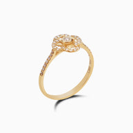 18K Gold Round Brilliant Diamond Charming Solitaire Ring