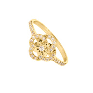 18K Gold Round Brilliant Diamond Charming Solitaire Ring