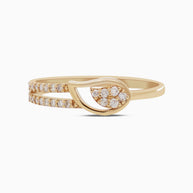 18K Gold Round Brilliant Diamond Timeless Solitaire Ring
