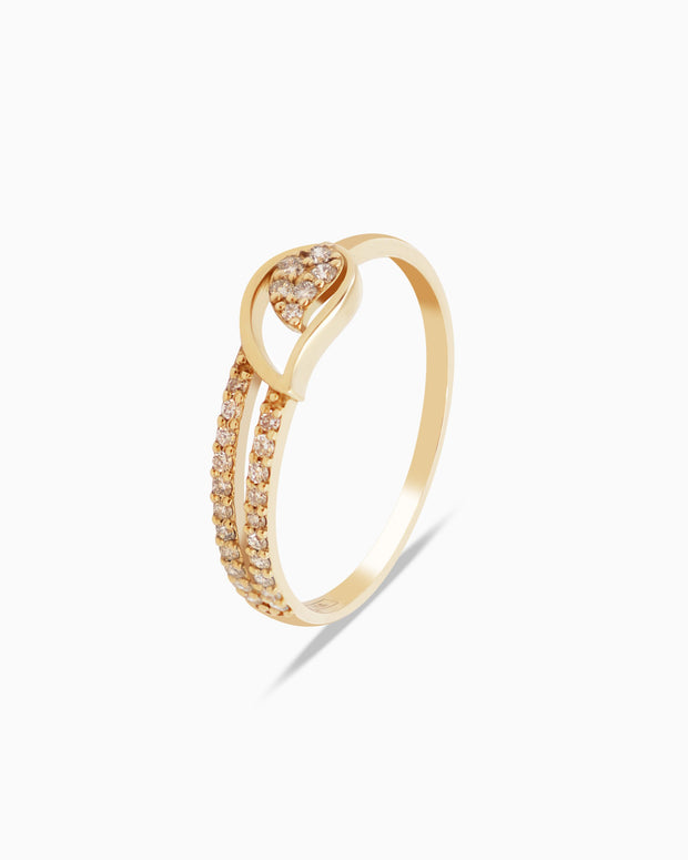 18K Gold Round Brilliant Diamond Timeless Solitaire Ring