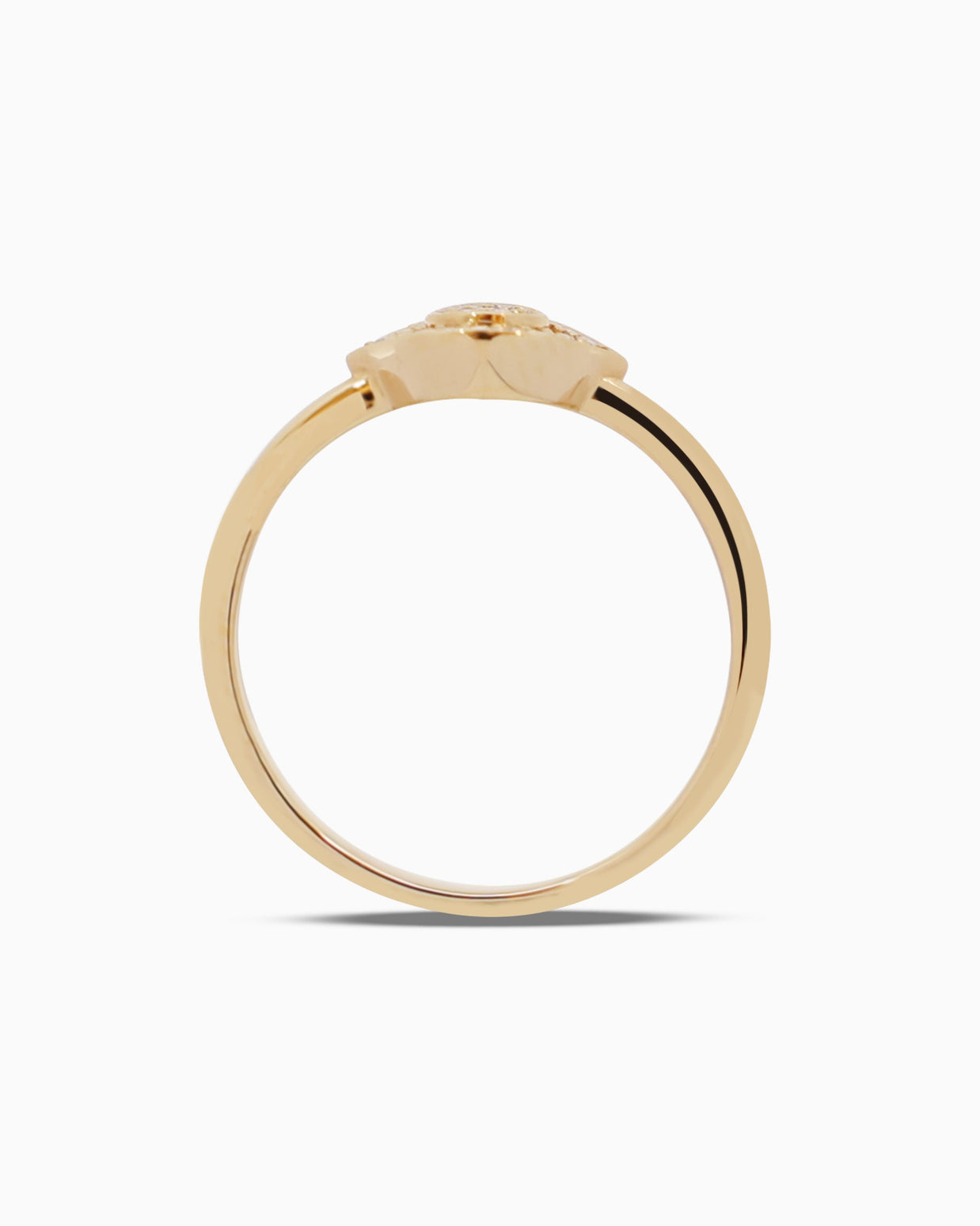 18K Gold Round Brilliant Diamond Graceful Solitaire Ring