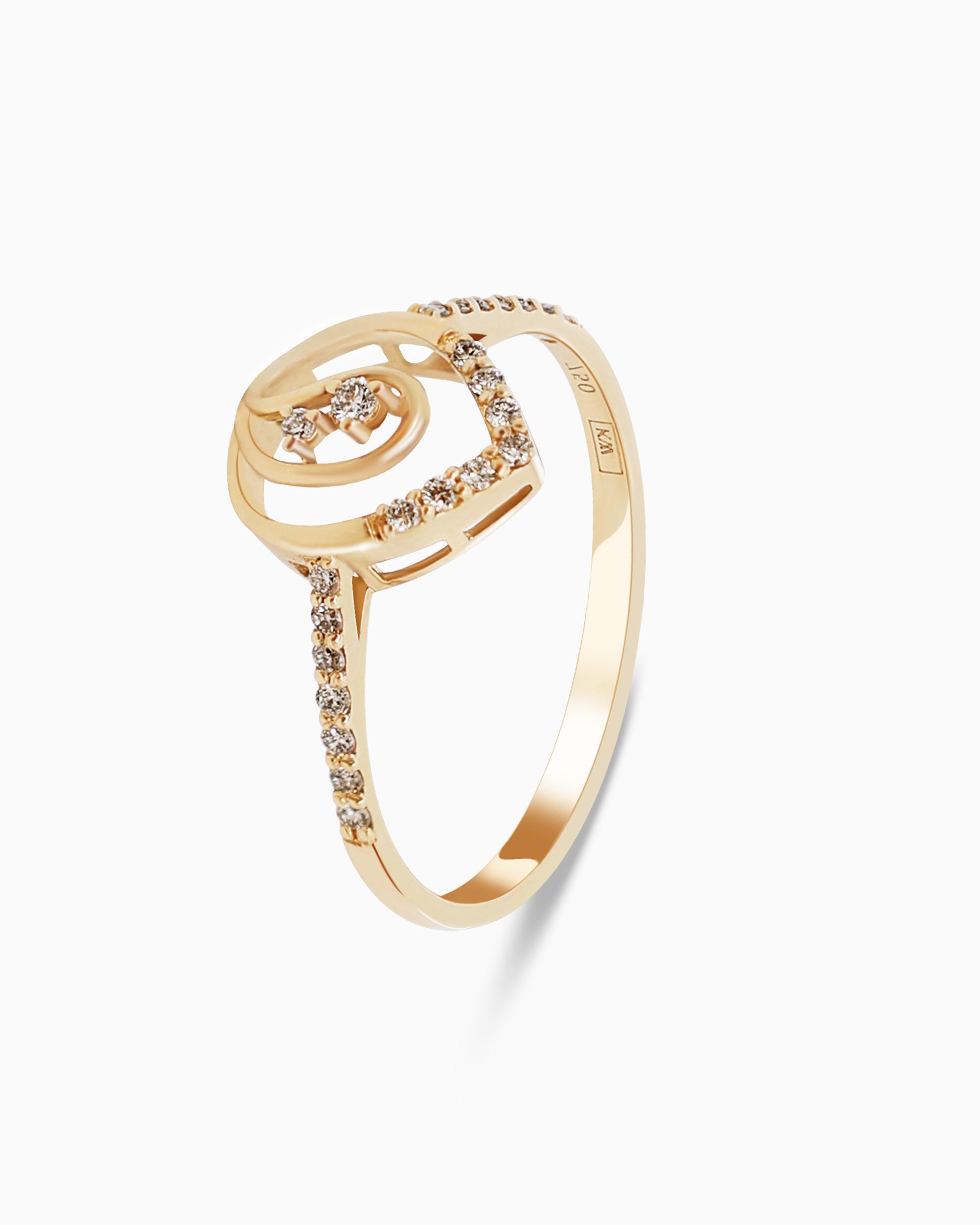 18K Gold Round Brilliant Diamond Elegant Solitaire Ring