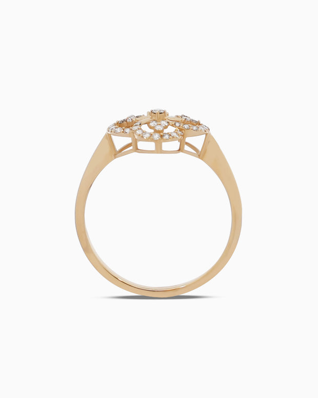 18K Gold Round Brilliant Diamond Charming Solitaire Ring