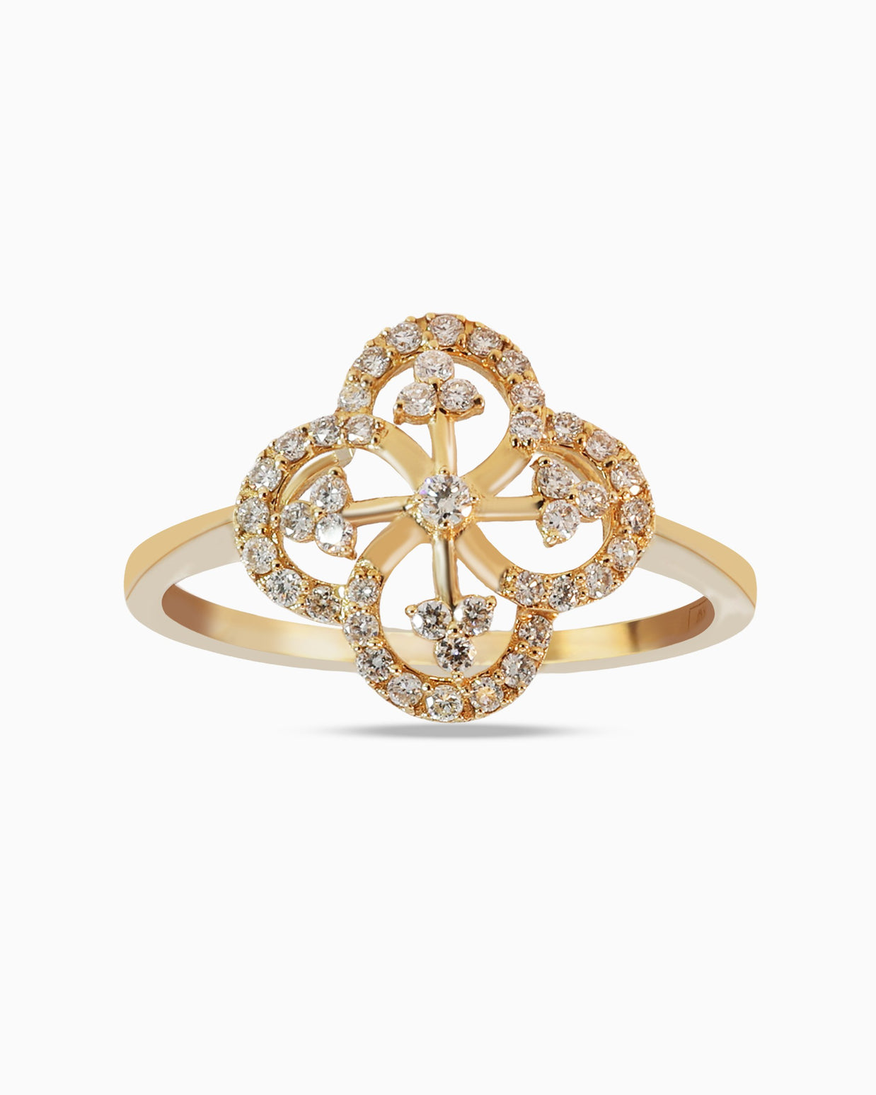 18K Gold Round Brilliant Diamond Charming Solitaire Ring