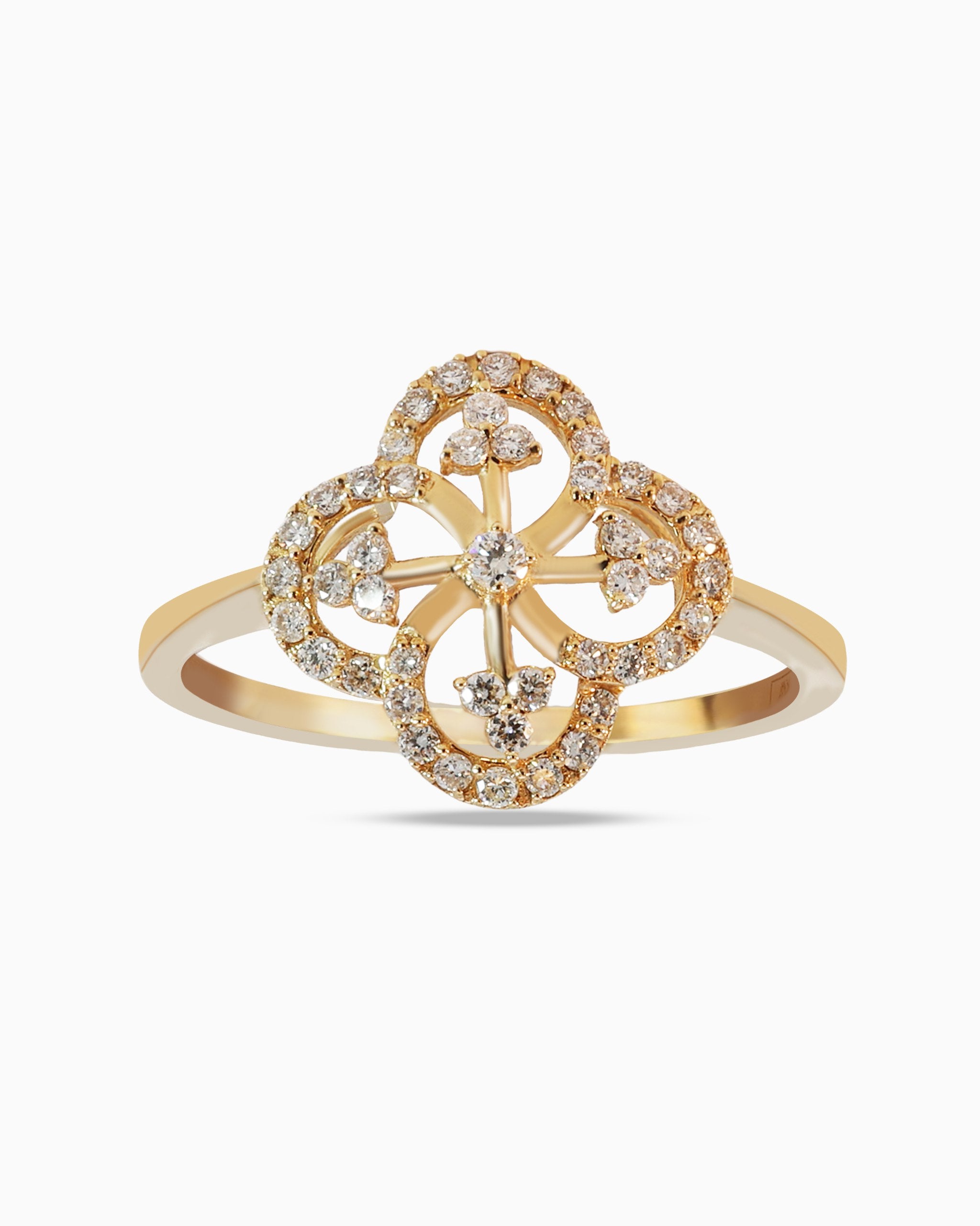 18K Gold Round Brilliant Diamond Charming Solitaire Ring