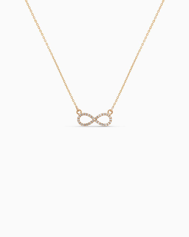 18K Yellow Gold 31-Stone Diamond Pendant Necklace – 0.10ct.