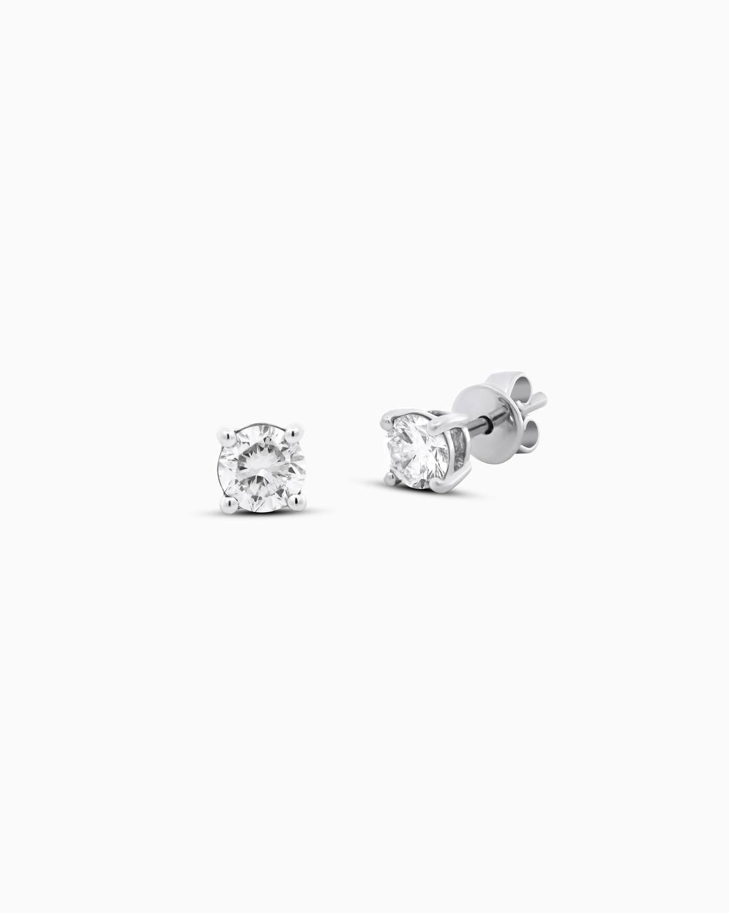 18K White Gold Round Diamond Stud Earrings – 0.40ct.
