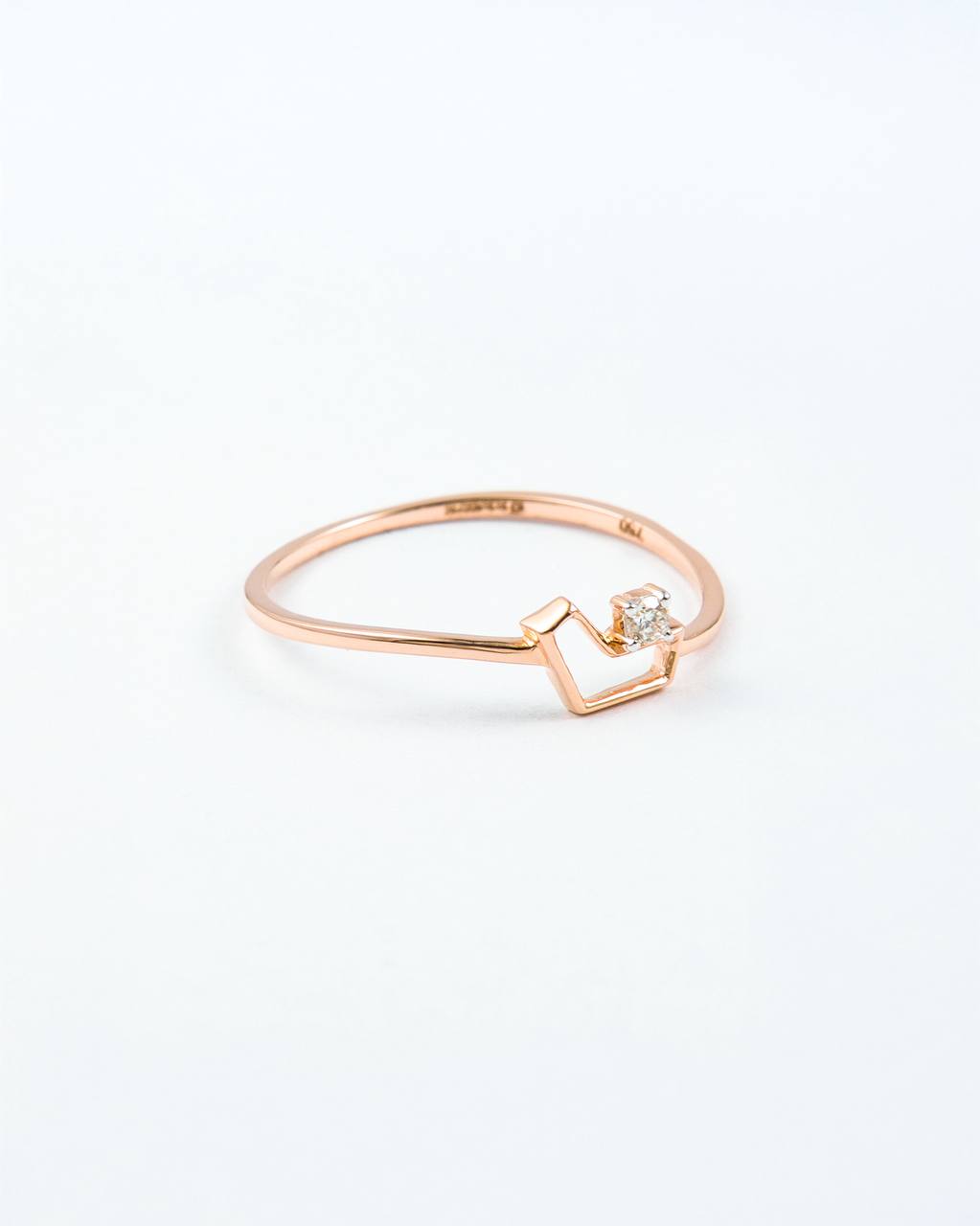 Vesper Solitaire Diamond Ring