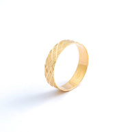 Geometric 18K Yellow Gold Band Ring with Diamond-Cut Finish