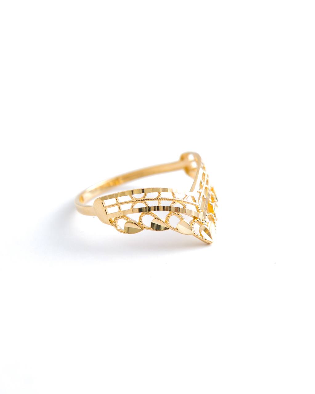 Yellow Gold Openwork Heart Motif Band Ring